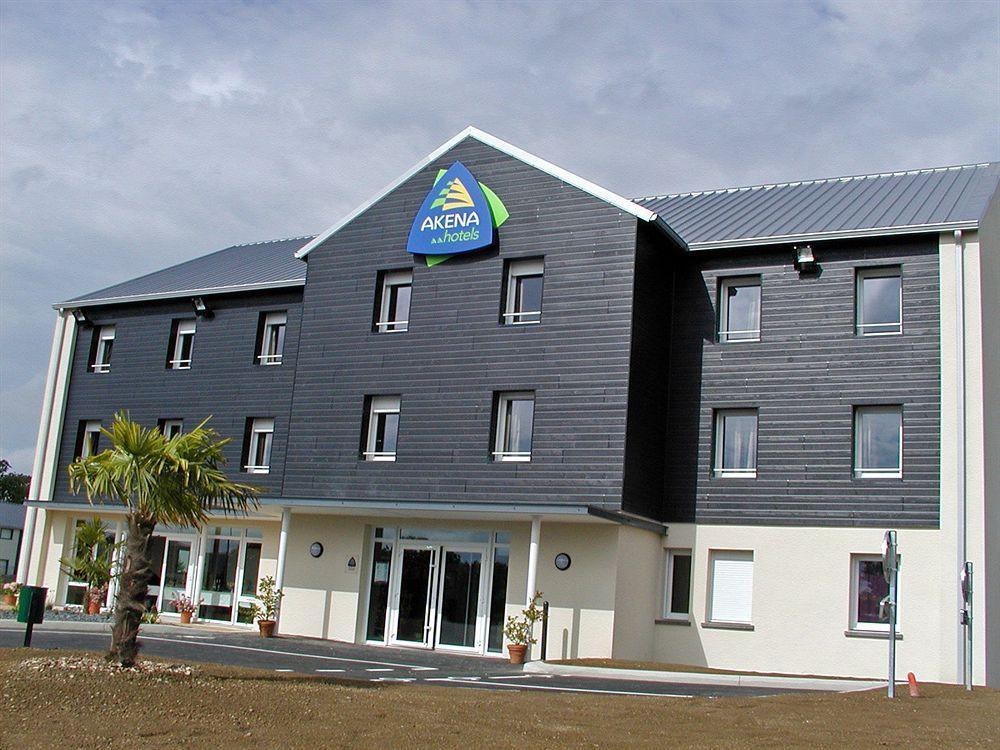 Kyriad Dol-De-Bretagne Hotel Exterior foto